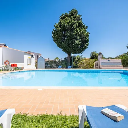Villa Villa In Gale Near Algarve Beaches & Pool